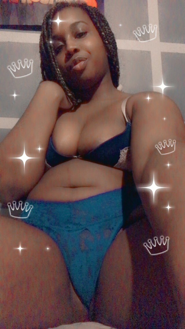 THICCKNESS13's tweet photo. 😝 https://t.co/aJBHg0zn7i