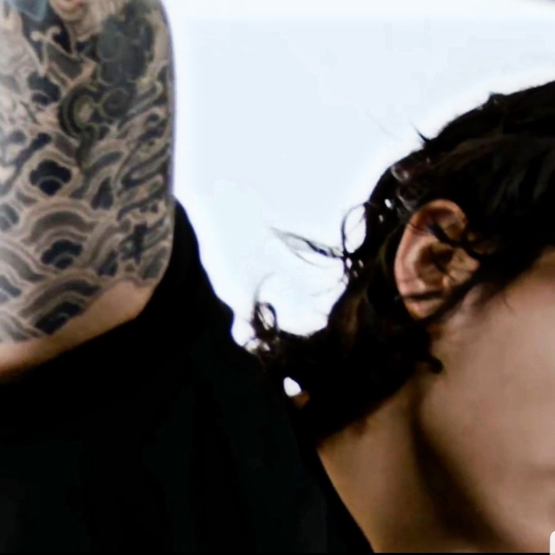 archivesofkook's tweet image. im a big fan of jungkook&apos;s tattoo sleeve.