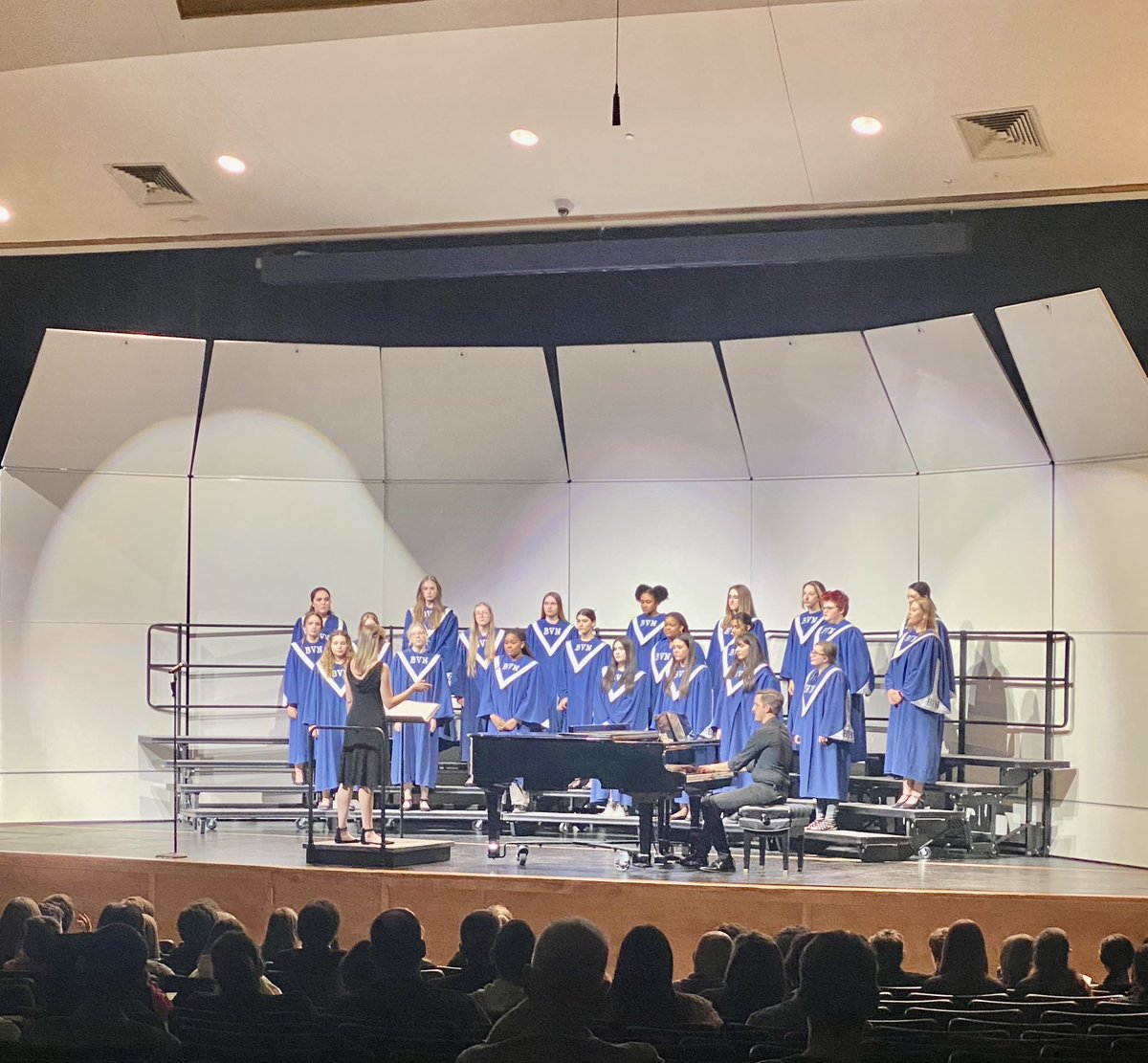 michaelRmoss's tweet photo. An amazing Spring Concert by our BVN Choir students https://t.co/m4mUgnXeiM