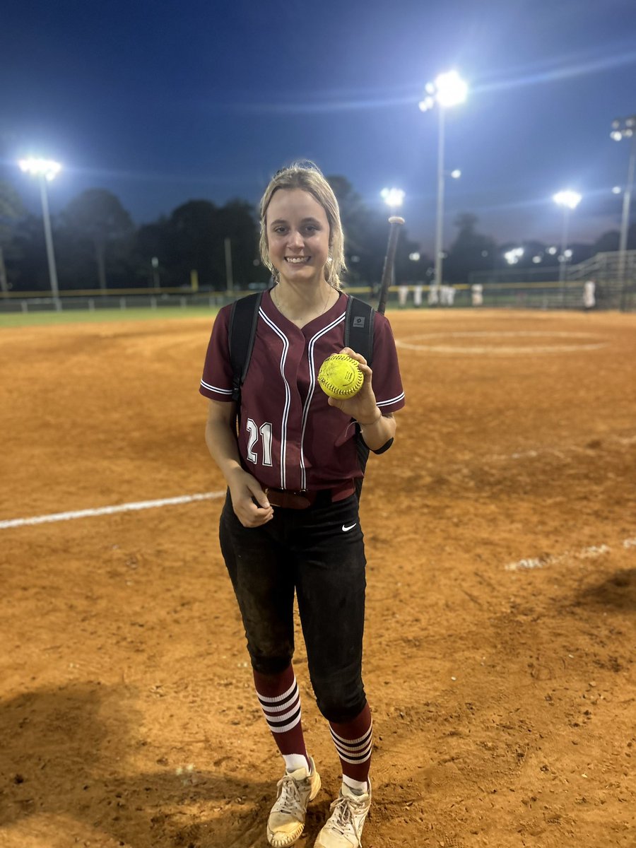 KaytieChandler's tweet photo. 💣 #2 and 16 strikeouts!!!! #areawin @HolliMitchell8 @ashlieghmclean @CoachBurns17 @AJDaugherty1 @carsonowens12 @Coach_Shippy https://t.co/icur3L98lQ