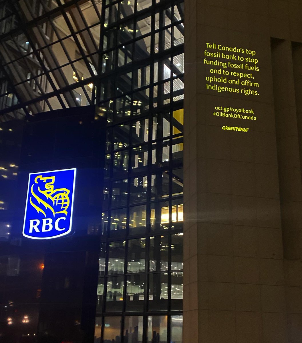 GPCvolunteers's tweet image. Hey @rbc, we’re missing you in Toronto… we even helped decorate your building in advance of tomorrow’s AGM! Too bad you had to run off to Saskatoon!! 

#OilBankofCanada #FossilBanks #Wetsuwetenstrong #KillTheDrill