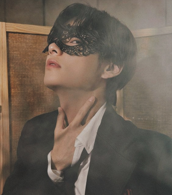 outro_roni's tweet photo. #taegi | masquerade | mutual pining | forbidden relationship | 100 words https://t.co/pLBfXUp6Fa