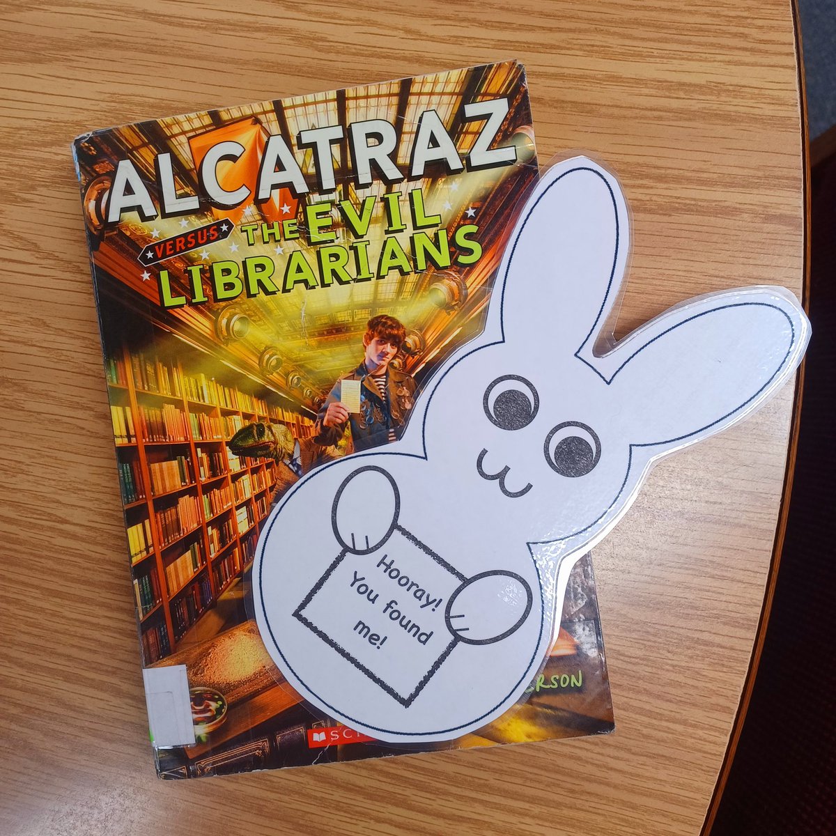 It’s that time of year! Come to your #MidPacific #SchooLibrary and search for hidden books! #HappyEaster #BookHunt