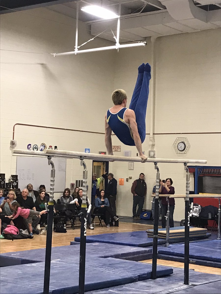 LTHS_Athletics's tweet image. LT gymnastics takes on Glenbard West tonight in a WSC matchup.  LT wins at the varsity level 143.3-125.6.  LT also wins at the JV level 118.3-93.7.  Great meet gentlemen.