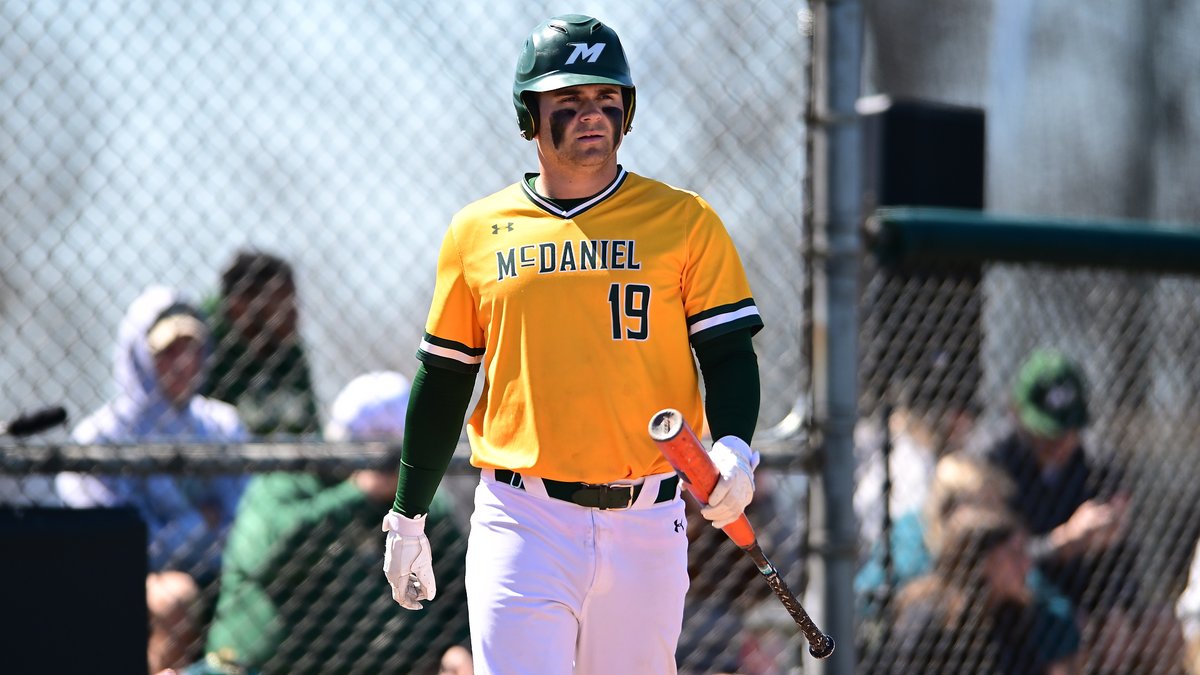 .@McDaniel_BASE rallied late in Carlisle to beat the Red Devils in 13 innings. The Green Terror tallied 14 hits on the day and held Dickinson scoreless over the final 5. #McDaniel #GetontheHill Recap: bit.ly/3zxr1C9