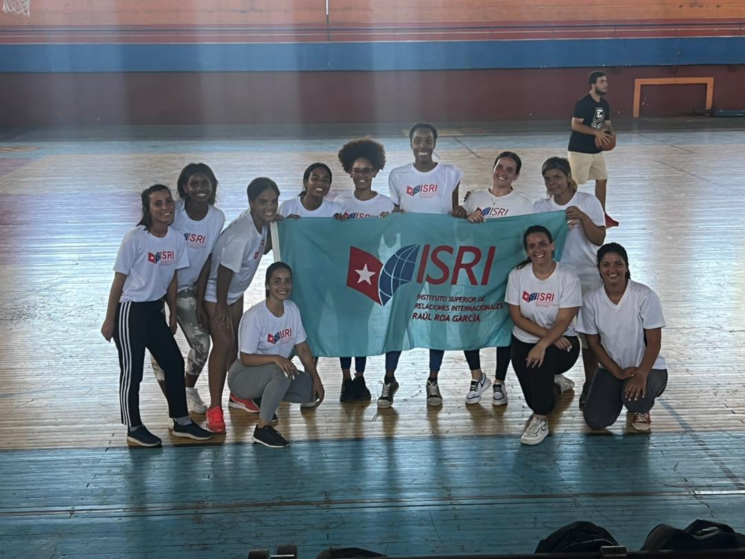 DiploAplanadora's tweet photo. 💪Pisando fuerte en estos PreCaribe 2023🏆:
El #DiploTeam se da a conocer😎. https://t.co/q1xZswxwDB