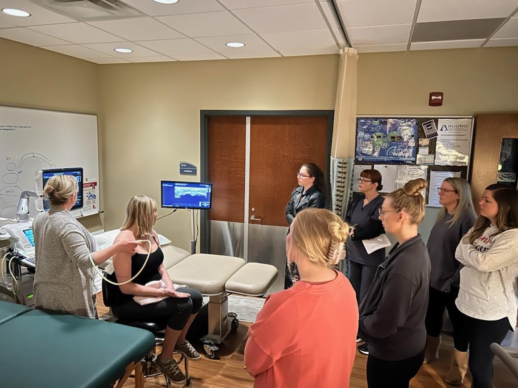 UW_MSKrad's tweet photo. Fellowship director @drewrossmd and our US lead #Christina had a great day teaching MSK ultrasound at Blackhawk Tech! 🎉🩻☢️⚕️🥳
#MSKUltrasound #MSKIntervention @UWiscRadiology @UWHealth @blackhawk_tech https://t.co/AhJpiCv5ZA