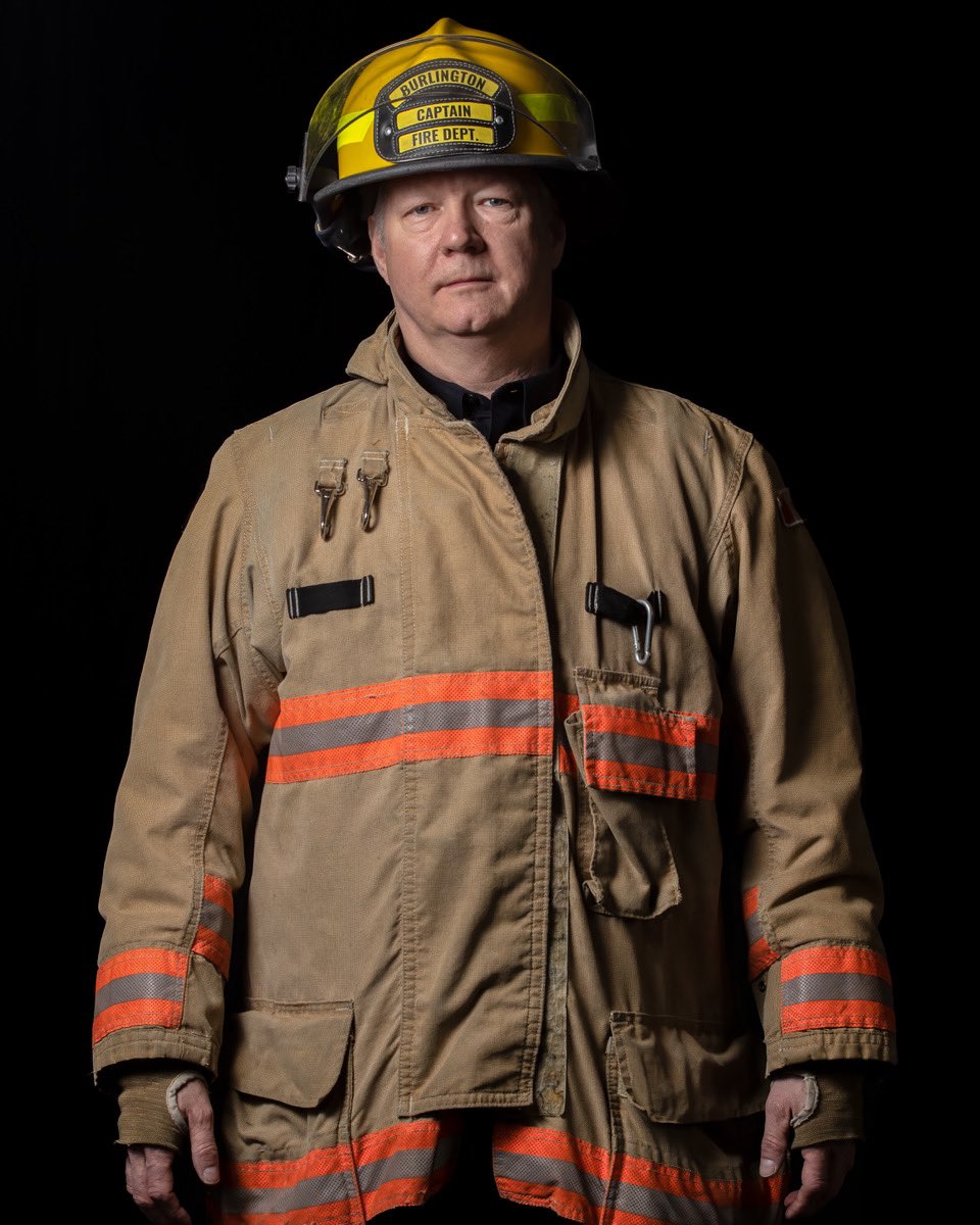 Sayers291's tweet image. Congratulations Paul Cunningham, on celebrating your 25 year Fire Service anniversary.  Thanks for allowing me to capture these images.
@IAFF1552 @burlingtonprc @oakvillepffa