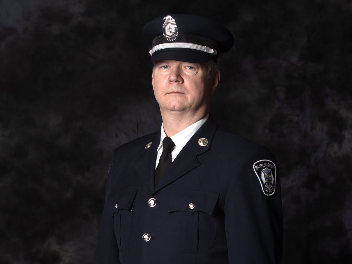 Sayers291's tweet image. Congratulations Paul Cunningham, on celebrating your 25 year Fire Service anniversary.  Thanks for allowing me to capture these images.
@IAFF1552 @burlingtonprc @oakvillepffa