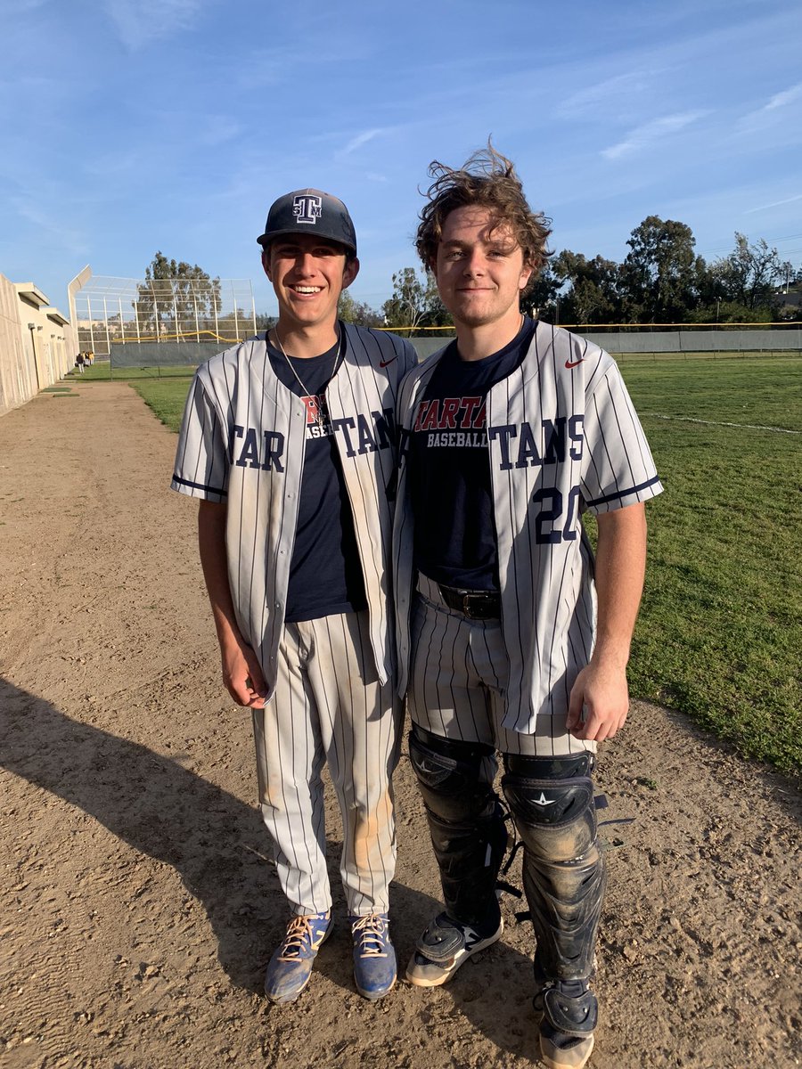 Tartans win 9-2 on the strength of Junior Charley Gianulias on the mound and at the plate. 6.2inn 15Ks 3-3 2 2Bs. Junior Els Page 2-4 2B HR. <a href="/ocvarsity/">ocvarsity</a> @PBR_California <a href="/SouthOCsports/">South OC Sports</a> <a href="/SMESAthletics/">SMES Athletics</a>
