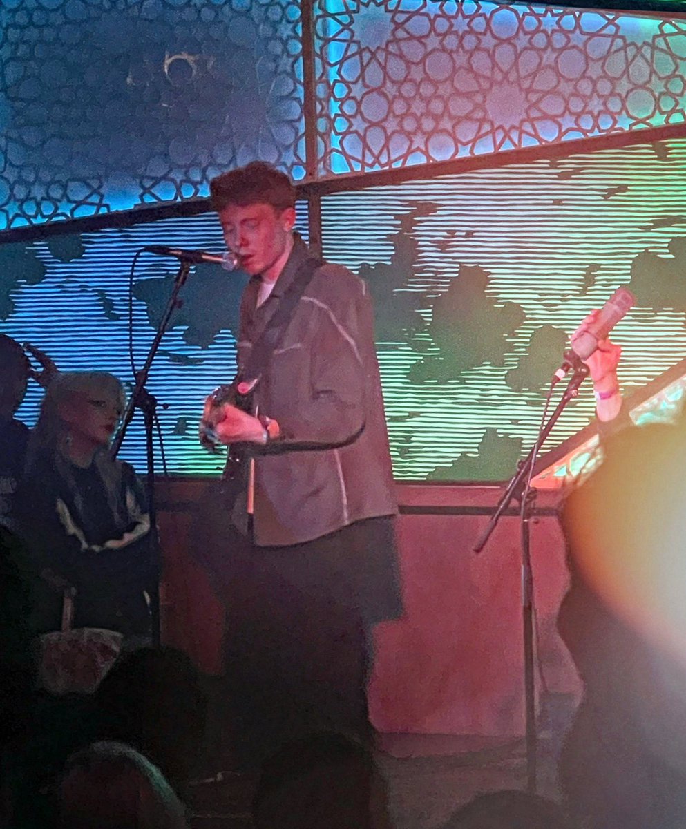 matadorrecords's tweet photo. King Krule, The Sultan Room
4/4/23 https://t.co/osB8YrSoVQ