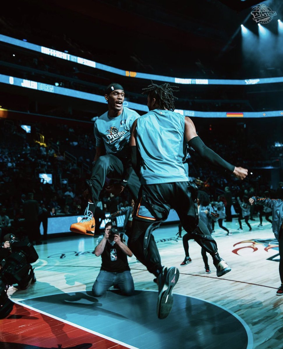 Pistons Jack (@pistons_jack) on Twitter photo Detroits STAR rookies tonight:
Jaden Ivey:
▫️30 points
▫️4 rebounds
▫️7 assists
▫️1 steals
▫️73.3% FG
Jalen Duren:
▫️20 points
▫️14 rebounds
▫️1 steal
▫️1 block
▫️87.5% FG
🌟🌟🌟🌟🌟
📸 <a href="/DetroitPistons/">Detroit Pistons</a> Detroits STAR rookies tonight:
Jaden Ivey:
▫️30 points
▫️4 rebounds
▫️7 assists
▫️1 steals
▫️73.3% FG
Jalen Duren:
▫️20 points
▫️14 rebounds
▫️1 steal
▫️1 block
▫️87.5% FG
🌟🌟🌟🌟🌟
📸 <a href="/DetroitPistons/">Detroit Pistons</a>