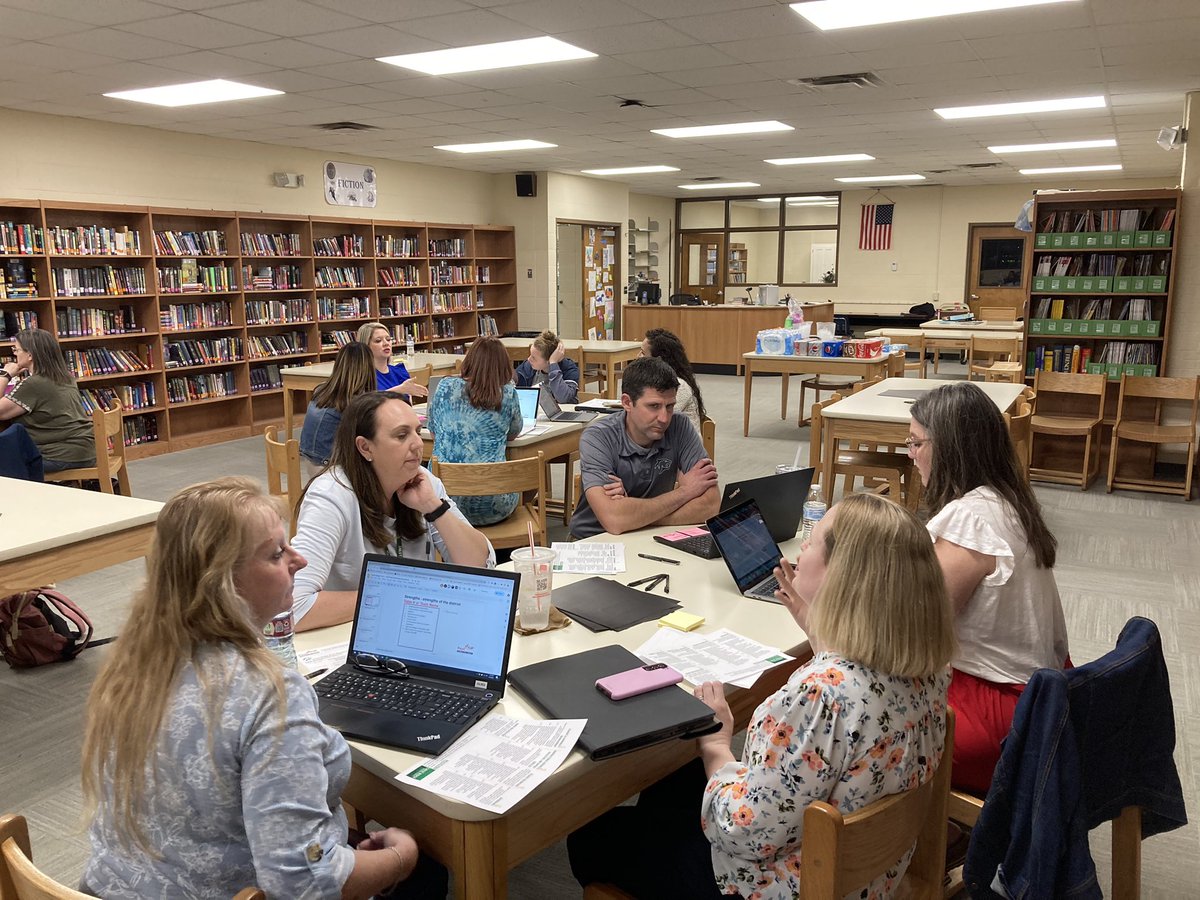 KDFIREDUP's tweet photo. Great kickoff to CSIP work in Crest Ridge R-7 tonight. Very engaged and focused on what is best for students. New Supt Dr HG @heatherjgross was in the house. They are ready to turn it up a notch! #MSIP6 #CSIP @MASALeaders @moasbo https://t.co/0wVhDToxoI