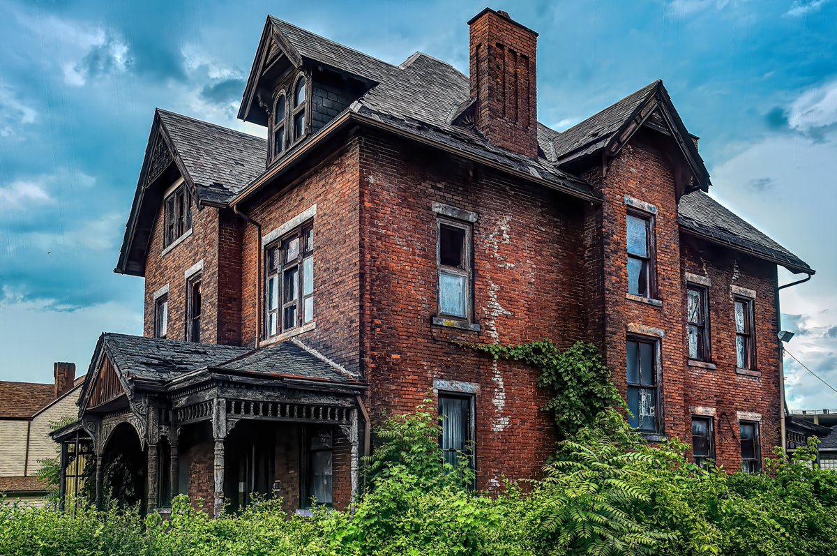 An abandoned house on the sidestreets of McKeesport, Pennsylvania.