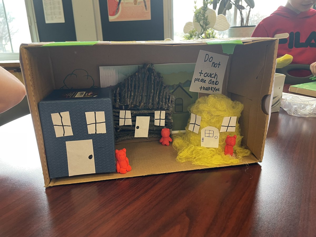BonjourMmeG's tweet photo. Blown away by the hard work and creativity students put into making their Fairy Tale projects for the Fairy Tale Museum @Panabaker_HWDSB today! Check out some Grade 2 projects ⬇️🏰 1/3 https://t.co/iP14WbKVV9