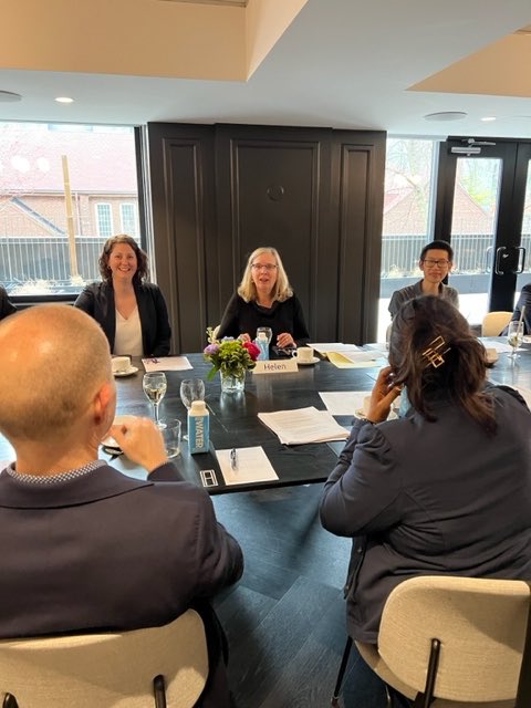 Just spent an amazing evening with our AMS Healthcare Fellows and our good colleagues at OntarioMD discussing physician burn out.  Lots of great ideas how to address this very pressing and immediate challenge. Thank you!