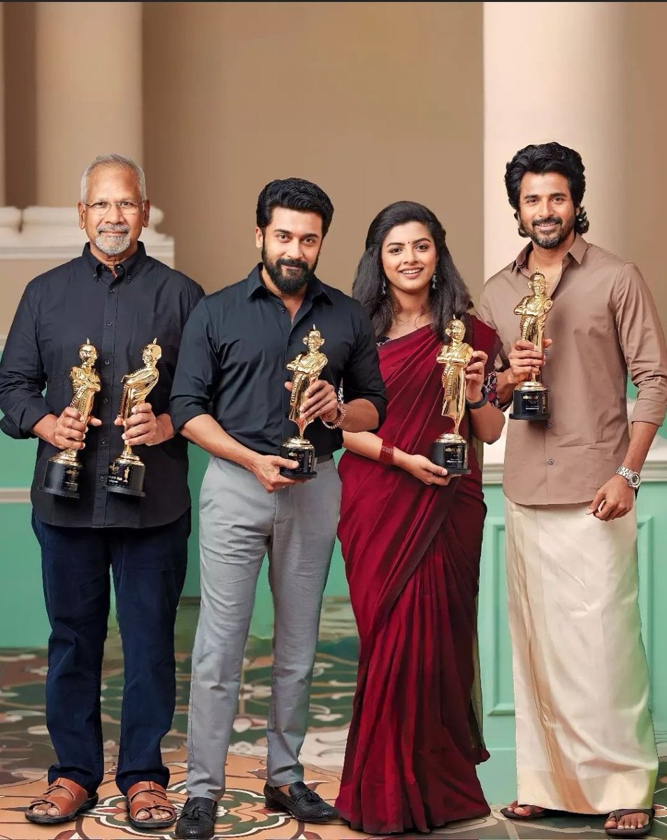 amwofficial3's tweet photo. Vikatan Awards !! #actorsuriyA #keralasfc #aksfwa  @actorsuriya | @rajsekarpandian https://t.co/FwwQOZisZp