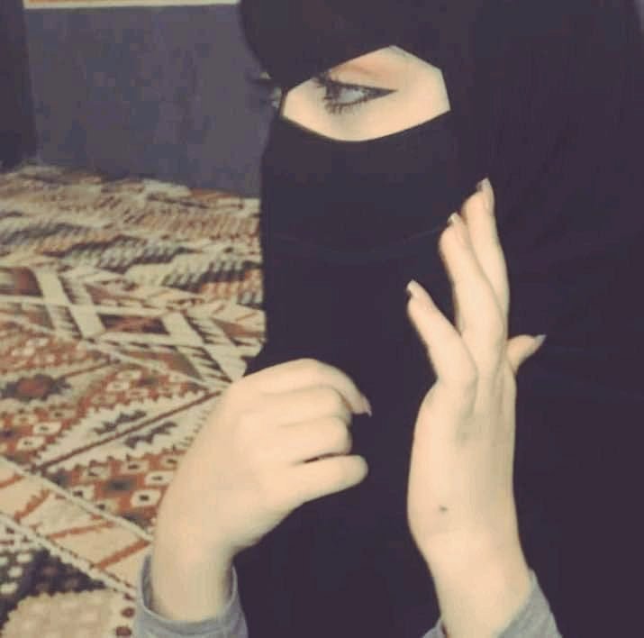 ✿

       سَهيت بنظِرة عيونك واثاري هالعيون بِلاد،🤍''