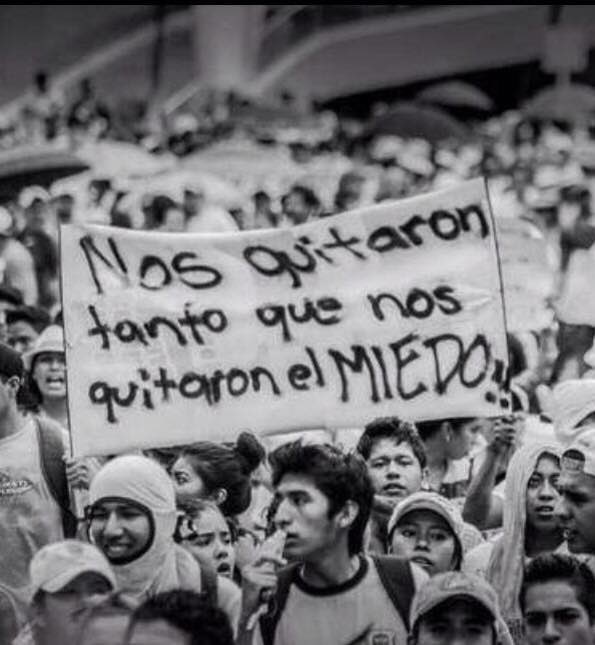 roquespena's tweet photo. El cartel de la Bullrich, el cartel de la gente. https://t.co/nP1TfjH06A