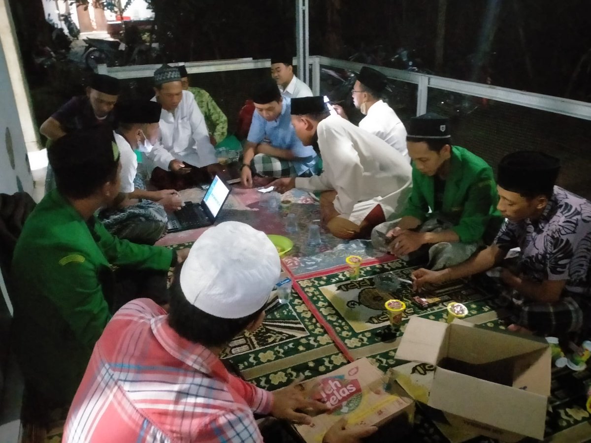 DesaKaligondo's tweet photo. Selasa, 04 April 2023
Kegiatan Safari Ramadhan serta Pelayanan Jemput Bola Aktivasi Identitas Kependudukan Digital di Mushola An- Nur RT.045 RW.019 Dusun Sumberwadung Desa Kaligondo Kecamatan Genteng Kabupaten Banyuwangi https://t.co/Zs639nzvS1