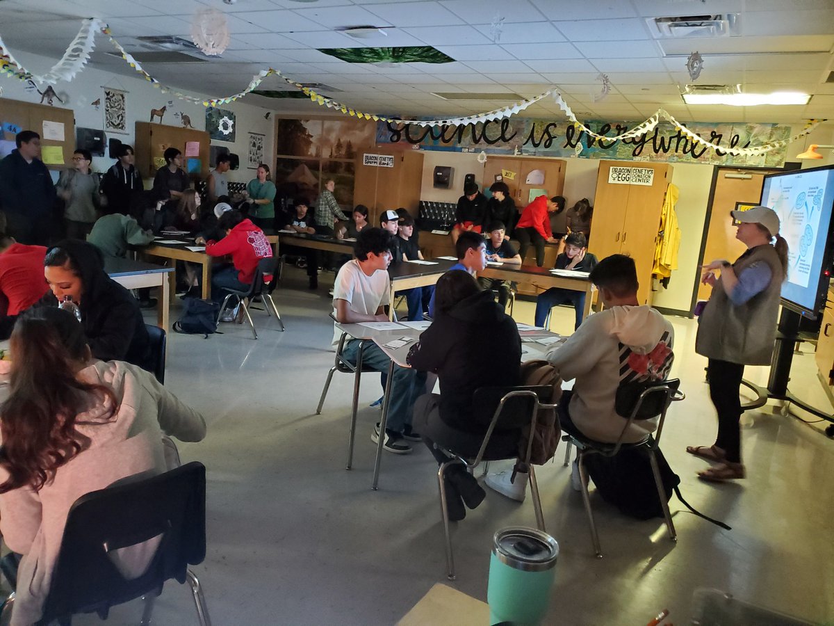 SRattlerscience's tweet photo. If we keep this up, we are gonna have to get a second room! Great turn out today for our Biology EOC ROAD to Success! Keep on coming @SMHS_SMCISD! See you tomorrow for our next session #Keys2SMHS https://t.co/lnWCCWsacL
