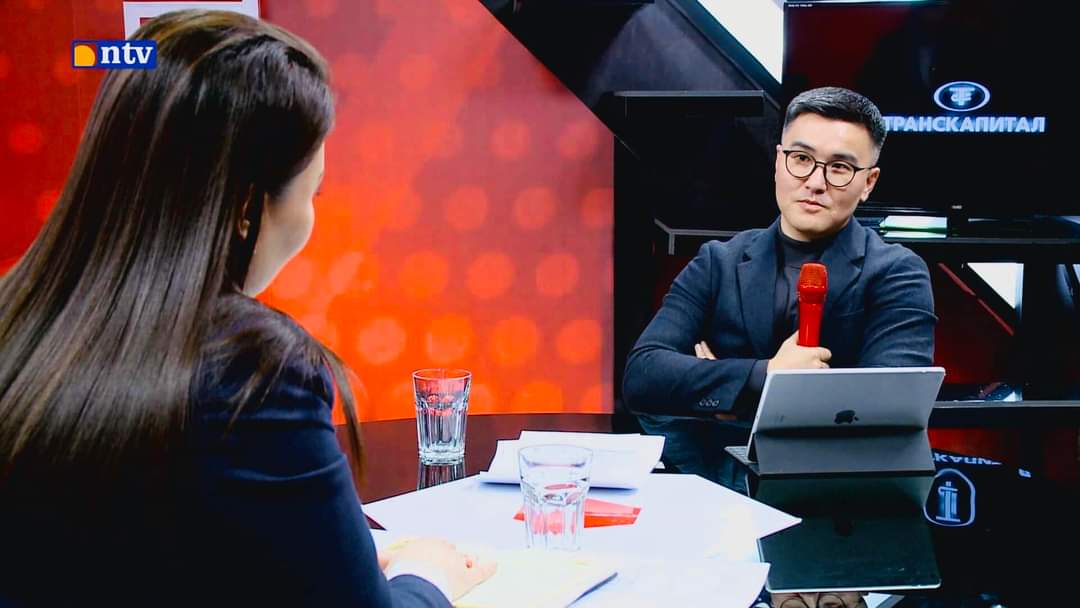 Хээрийн боохойтой нийлсэн гэрийн нохой илүү аюултай гдг дээ <a href="/OyunerdeneMN/">Л.Оюун-Эрдэнэ</a> <a href="/SumiyabazarD/">Sumiyabazar MNG</a> <a href="/GanbaatarJambal/">Жамбалын Ганбаатар</a> m.facebook.com/story.php?stor…