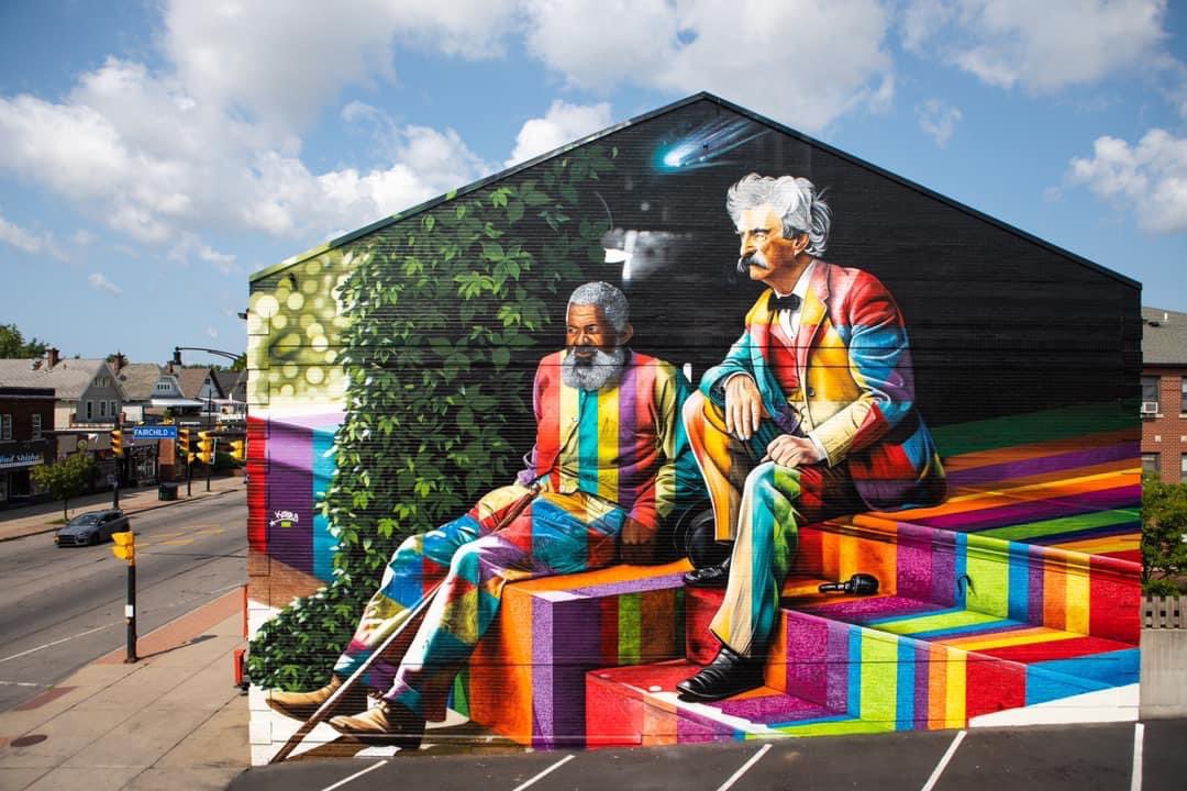 kobrastreetart's tweet photo. Twain está ao lado do seu amigo afro-americano John T. Lewis. Uma curiosidade que inclui na minha obra: Mark Twain nasceu e morreu em anos de passagem do Halley (1835 e 1910), por isso há quem afirme, poeticamente, que ele foi trazido à vida e levado embora de carona com o cometa https://t.co/Oed0qYzLs5