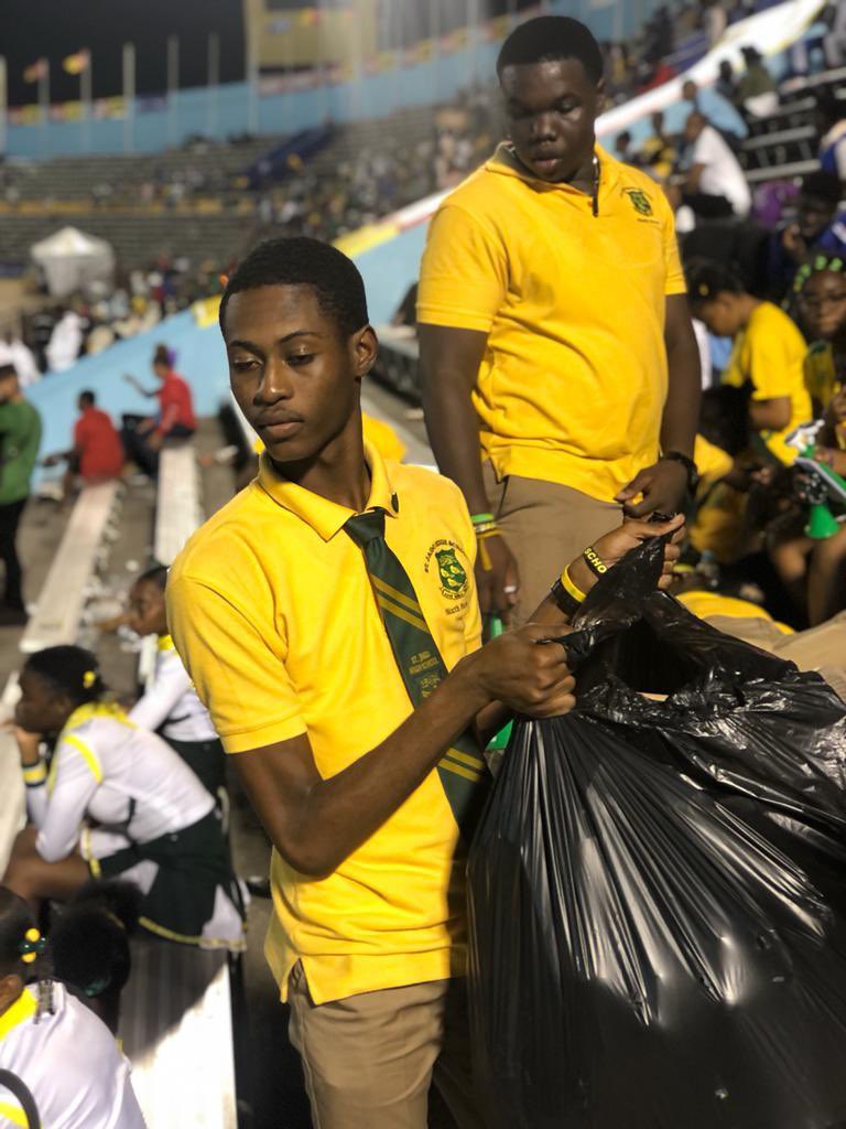 (1/2) These images of students from St. Jago High School staying back to clean up after Champs, after walking with their own garbage bags left quite an impression on me.