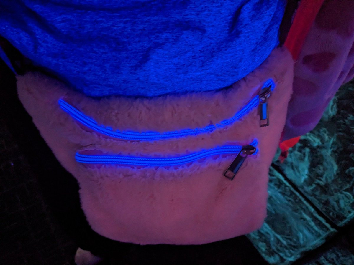 meatb0ne's tweet photo. February 18th Monster Mini Golf with @snifftime . Everything lit up in there! π #Austinventures https://t.co/1rviJJAPXw