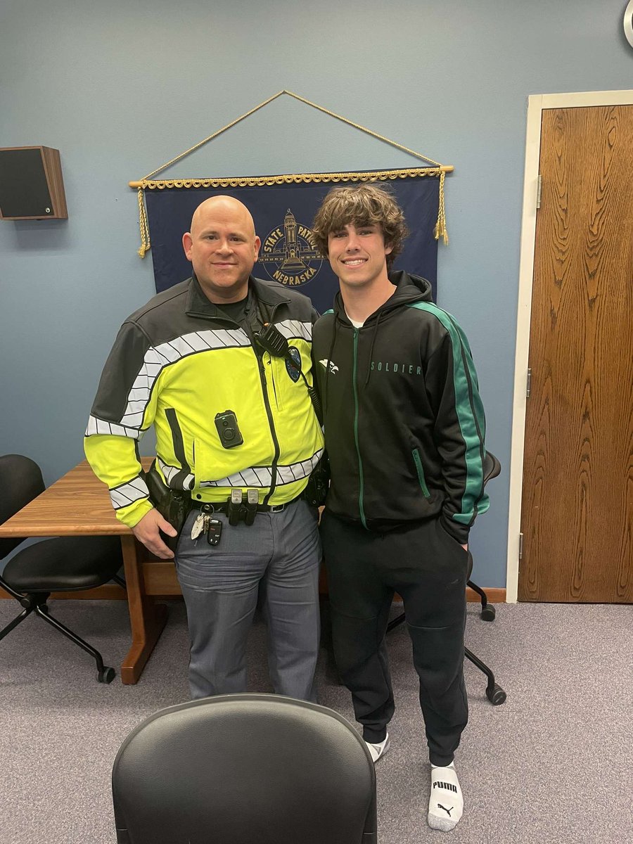 NSP_TroopA's tweet image. Earlier today I had a student @joeconn19 from @SkuttCatholic ride along fulfilling a project for school. We arrived on a call of a homeless male near 120th and Q. The male did not have any shoes. Joe decided to take the shoes he was wearing and give them to the man.