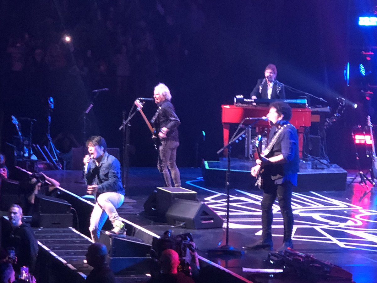 Every karaoke singer’s dream!!!!