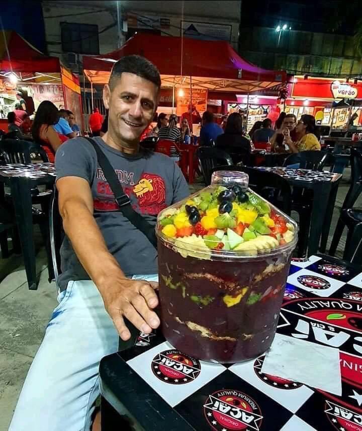 "você gosta de açaí?"

Eu: