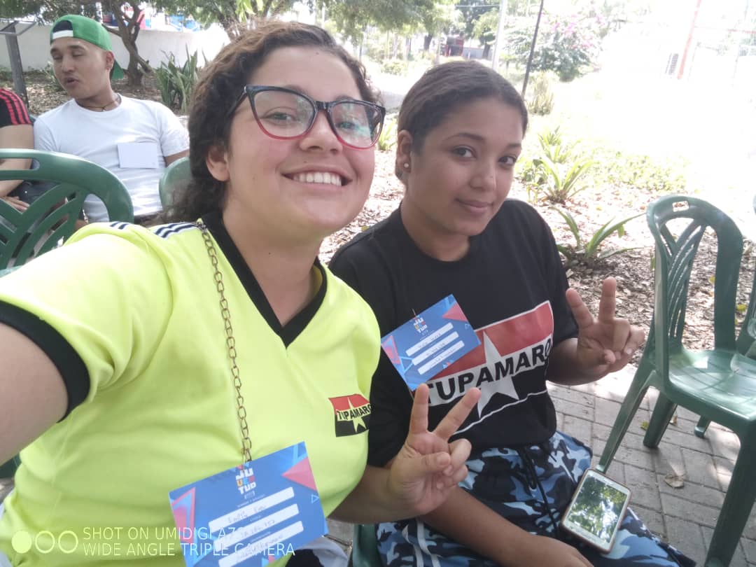 Vocera de la Juventud Rebelde del Edo. @MrtLara2, Emily Ereu, dijo presente junto a la juventud municipal de @MrtPalavecino en el Congreso Juventud Venezuela, donde en intercambio de saberes y experiencias aportaron sus propuestas en las mesas de trabajo. #SemanaMayorEnAmor