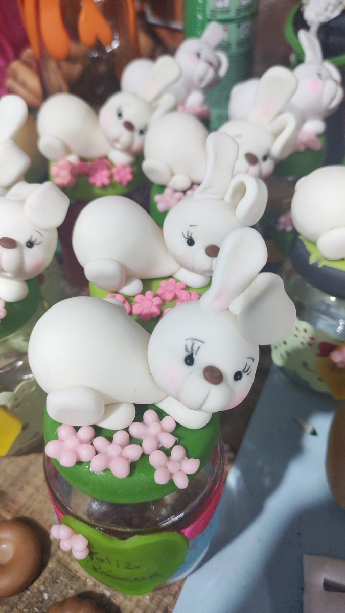 carlaMbiscuit's tweet photo. Produção de coelhinhos ... https://t.co/41PBZHHne5