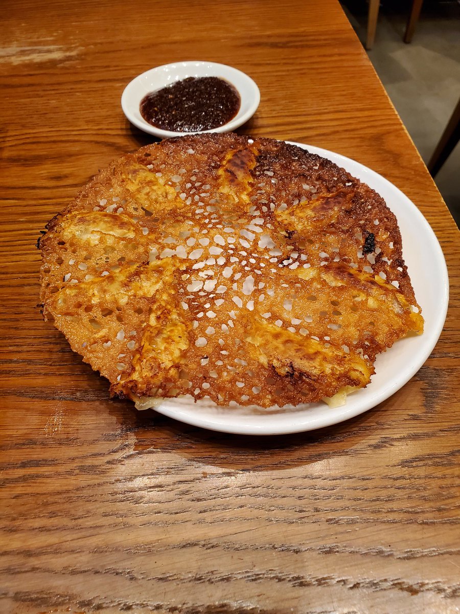 ramenking1's tweet photo. Got some Ramen Nagi for the first time! The line was surprisingly short. I think it's my new favorite ramen restaurant! https://t.co/GxvcXOfz2b