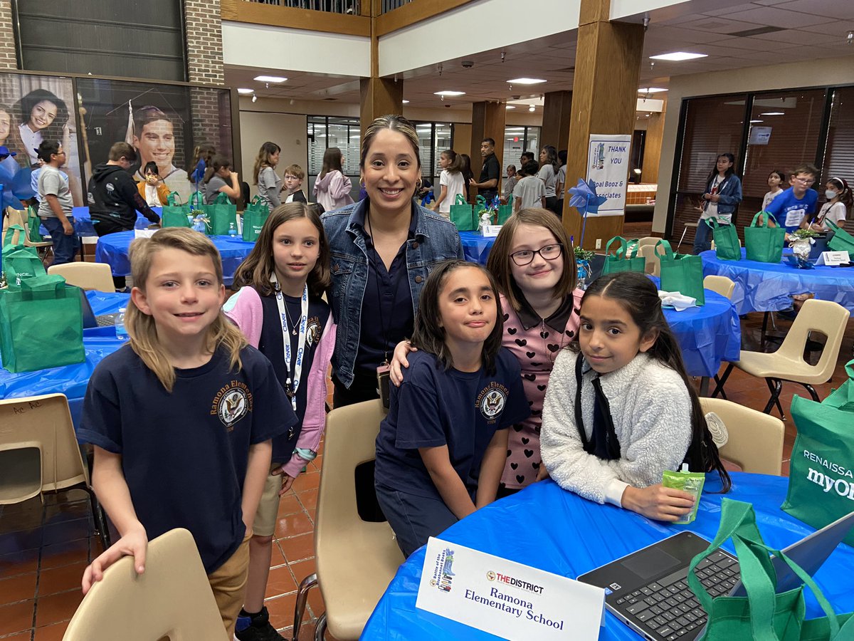 Happy Librarians Day to Ms. Corralejo! Thank you for inspiring our students to love reading! @YsletaISD @DarleneMartEP