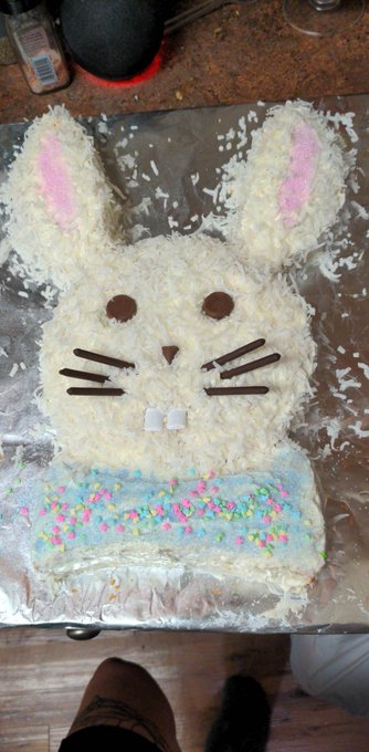 Easter ready 🐇🐣 https://t.co/8vkxzAZjg1