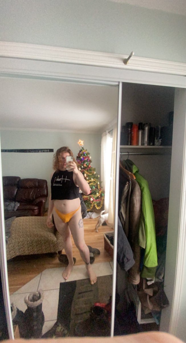 AliceDreamTS's tweet photo. Some women have bulges 💁‍♀️ #TransWomenAreWomen https://t.co/d8CgBk1SZb