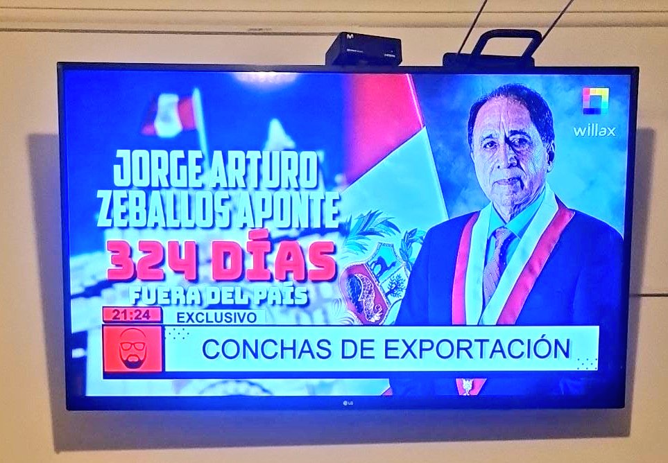 KarinaNovoaL's tweet photo. El Congreso siempre superándose. Este congresista de RP permanece 324 días fuera del país. ¿No lo conoce? yo tampoco.
José Luis Elias (Podemos) 145 días fuera del país. 
Lizarzaburo de FP, 208 días fuera del país.
Puro abuso de la virtualidad. ¿Trabajan?
Nota de @ysmael_tasayco https://t.co/rTN8vB3aaA