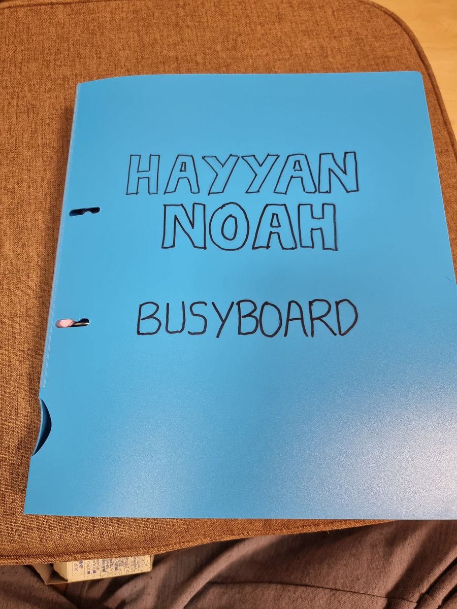 idhammer's tweet photo. DIY project: Busyboard 2.0

- Design dulu kukuh, tapi besar sangat. Perlu ruang. Juga perlukan anchor berat untuk elak papan jatuh

- Kali ni cuba buat jadi portable dan lebih modular. Tapi perlu korbankan kekukuhan sebab guna material berbeza https://t.co/ccpwdABo5D