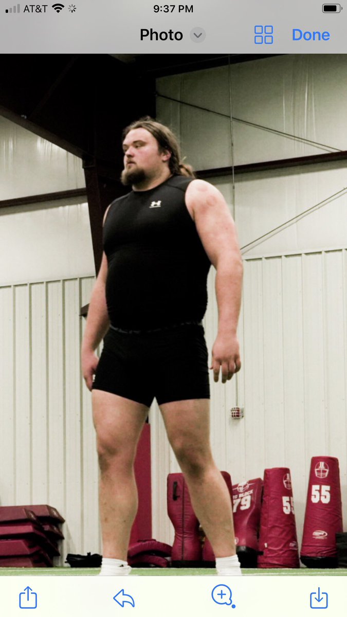 QBclub12's tweet image. This big joker was on a mission today .37 reps on the bench and 5.0 40 yard dash weighing in 334 6’7”@jfarrell_52 @JRConrad64 @S_Alexander80 ball is ball