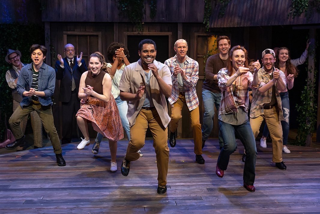 HeatherYoumans's tweet photo. heading into week 2 of shows for @darkofthemoonm (a new musical) with this incredible company 🌙 

📸 @lorephotographyventura https://t.co/lYyCGShMkL