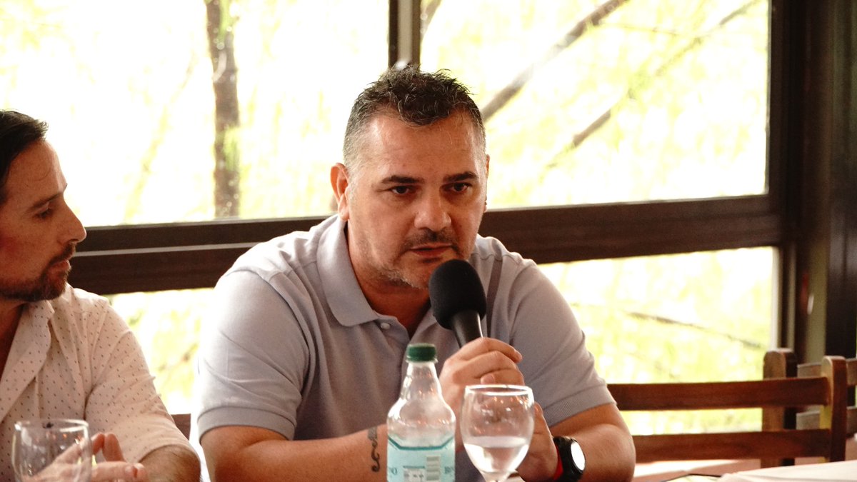 freddyvira's tweet photo. Hugo Morales, nuevo manager de Mandiyú: «Tenemos que apuntar a lo más alto»
https://t.co/W0QBBCY2wG
@CSYDMCTES #HugoMorales https://t.co/jOLtuaSaZL