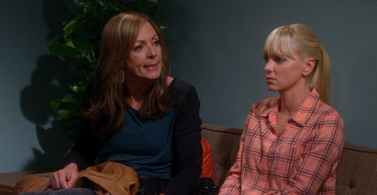 justanoutlawfic's tweet photo. The acting in this scene, though. The minute Violet starts talking about her dad and how her mom "drove him away", you see Bonnie is physically uncomfortable and trying to hold it back...but as soon as Violet goes too far, something snaps. #MomCBS https://t.co/t4hpQ7fV1H