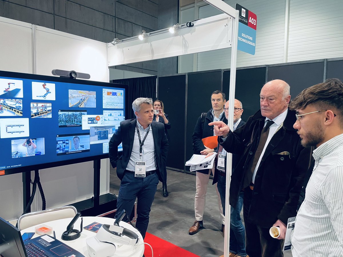 LaetitiaRichez's tweet photo. En direct de #vivindustry et du stand @Immersion3D avec le passage d’Alain Rousset, Président de la Région Nouvelle-Aquitaine très impliquée dans la thématique de l’Usine du Futur.
@NvelleAquitaine @al_rousset
@matthieu_lepine @shariiing3i @vivindustry
#industriedufutur https://t.co/mTvNxcORPy