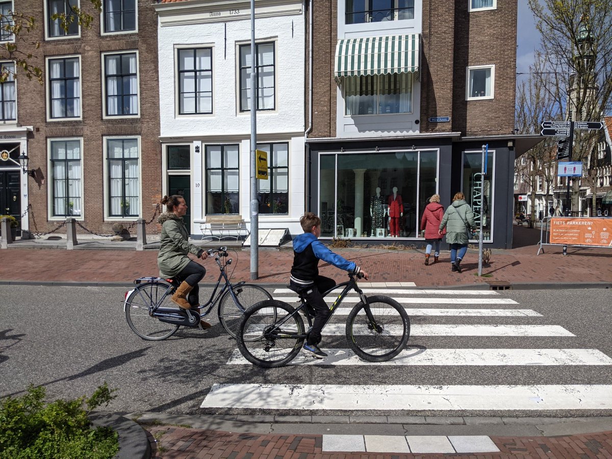 Politicians claim to care about children's health, yet they build cities where children are unable to move around on their own and are forced to be stuck in the backseat of cars.

Let's design cities that enable children to move using their own bodies!