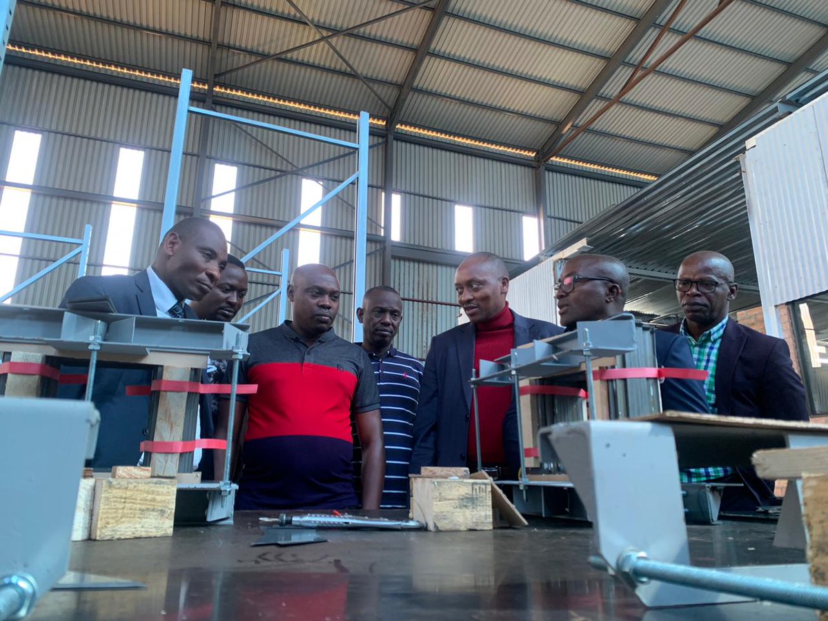 ADB_Burundi's tweet photo. Le Directeur Général de l'ADB, M. @DNgendakumana, en compagnie du Directeur Général de la @Regideso_bdi, Dr, Ig, Major @DrManigomba et son équipe ainsi que Amb. @alexisbukuru78, ont visité hier à #Johannesburg, la société Baynes Transformers Technologue (BTT). https://t.co/1tIWhqse8G
