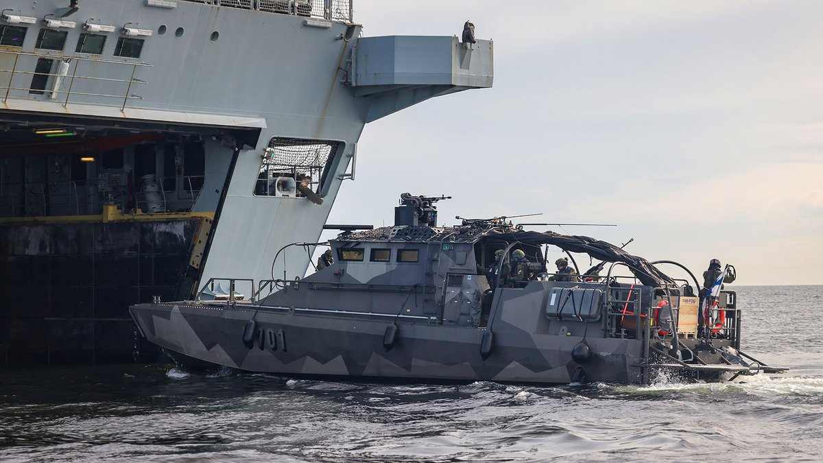 NavyLookout's tweet photo. Welcome to NATO 🇫🇮Finland @Navyfi 

https://t.co/UCp1rhAH4P https://t.co/TCXfyrABOC