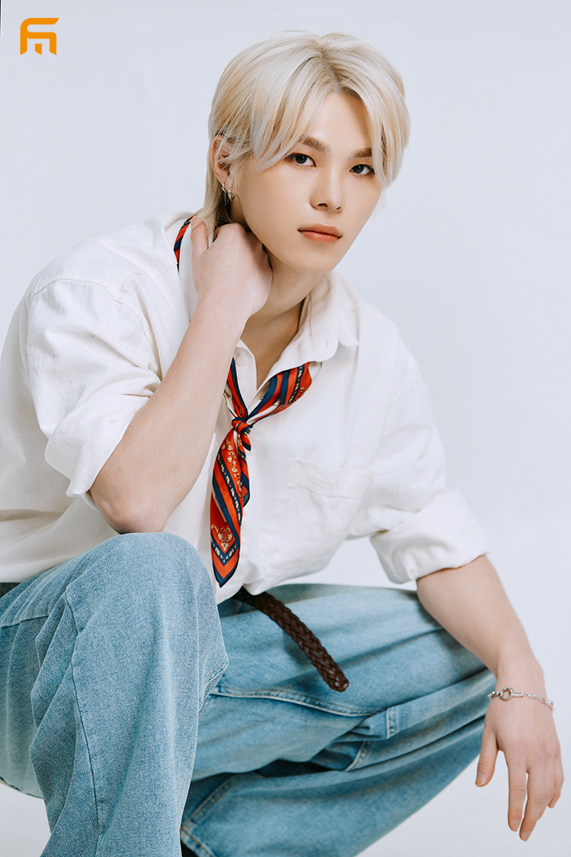 CMDM_official's tweet photo. ATTENTION !
CMDM 5TH COMMANDER

이노율(李澇燏)
2004/06/18

#커맨더맨 #CMDM
#이노율 #LeeNohYul https://t.co/AbbgUgiXkE