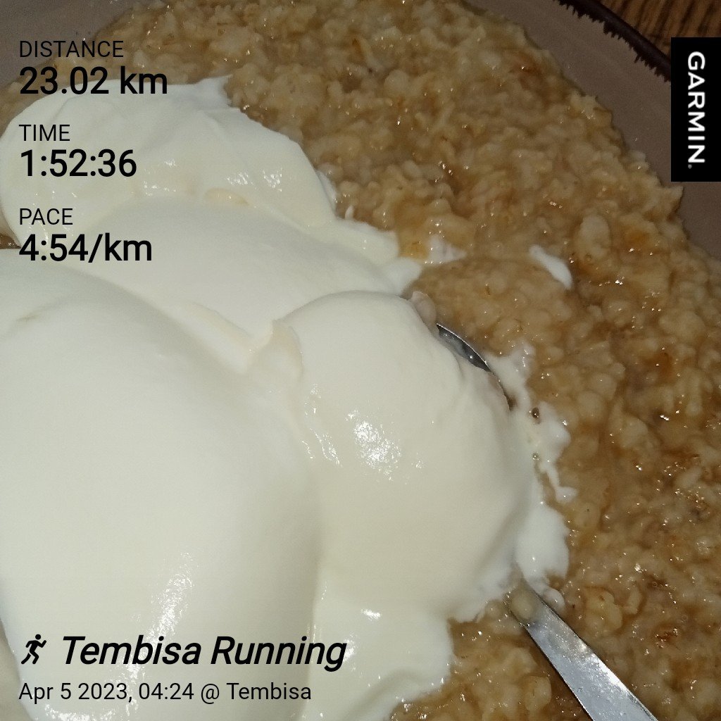 LaurynMtshali's tweet photo. Akusenani😌#Redskippa #werunthesestreets #FatCatsAc #skhindigang #RunningWithTumiSole #OksalayoSila #LiveAn https://t.co/r0NjXGohfK